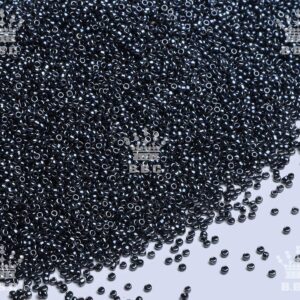 Round Rocailles - Opaque Luster - 129