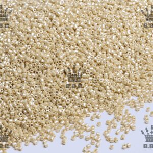 Delica - Opaque Luster - 136