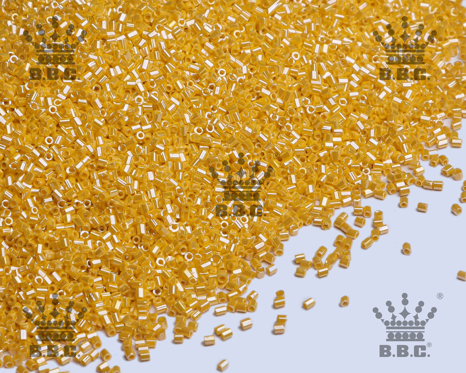 2Cut Hexa - Opaque Luster - 122M