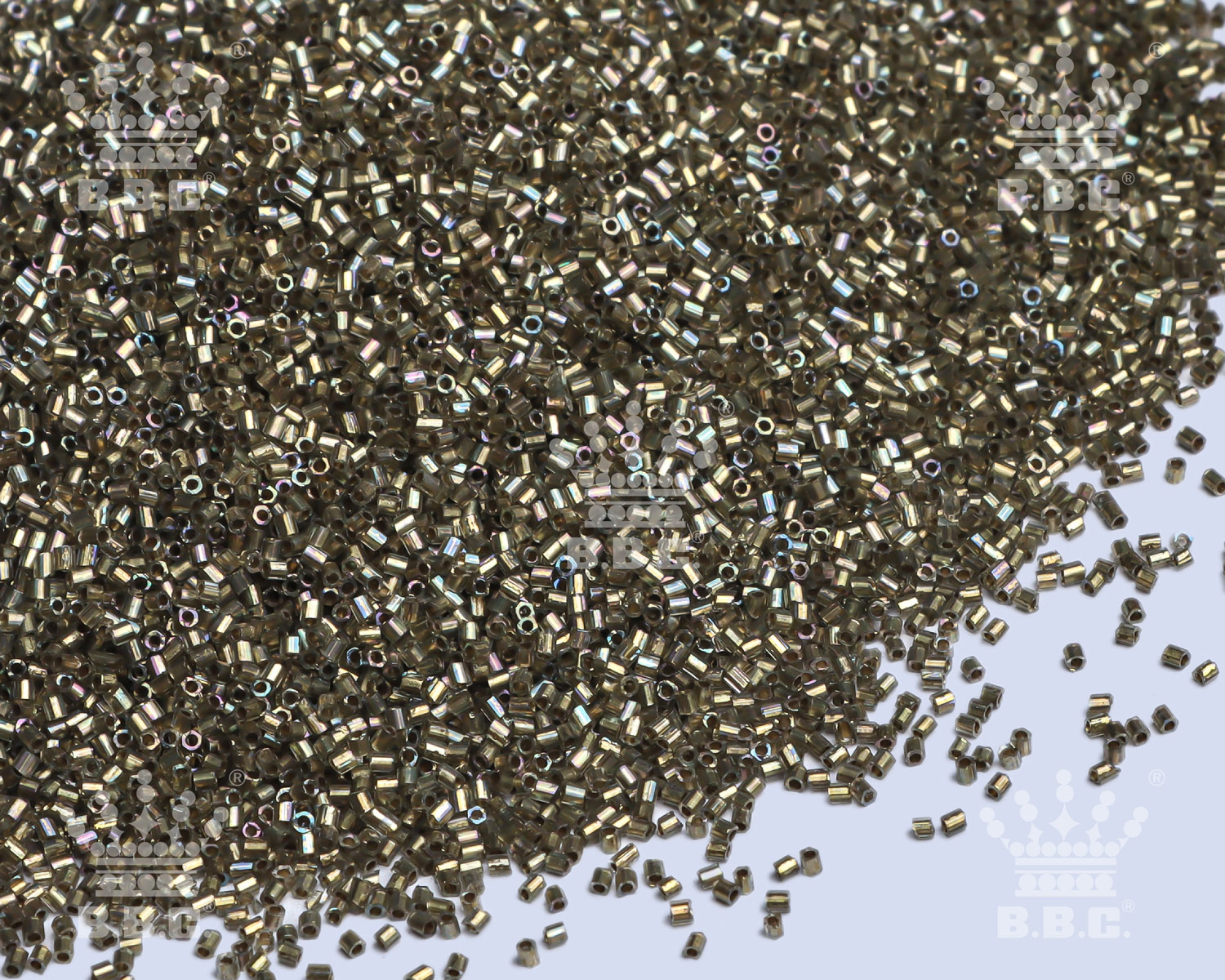 2Cut Hexa - Metallic-Lined Dye - DM20