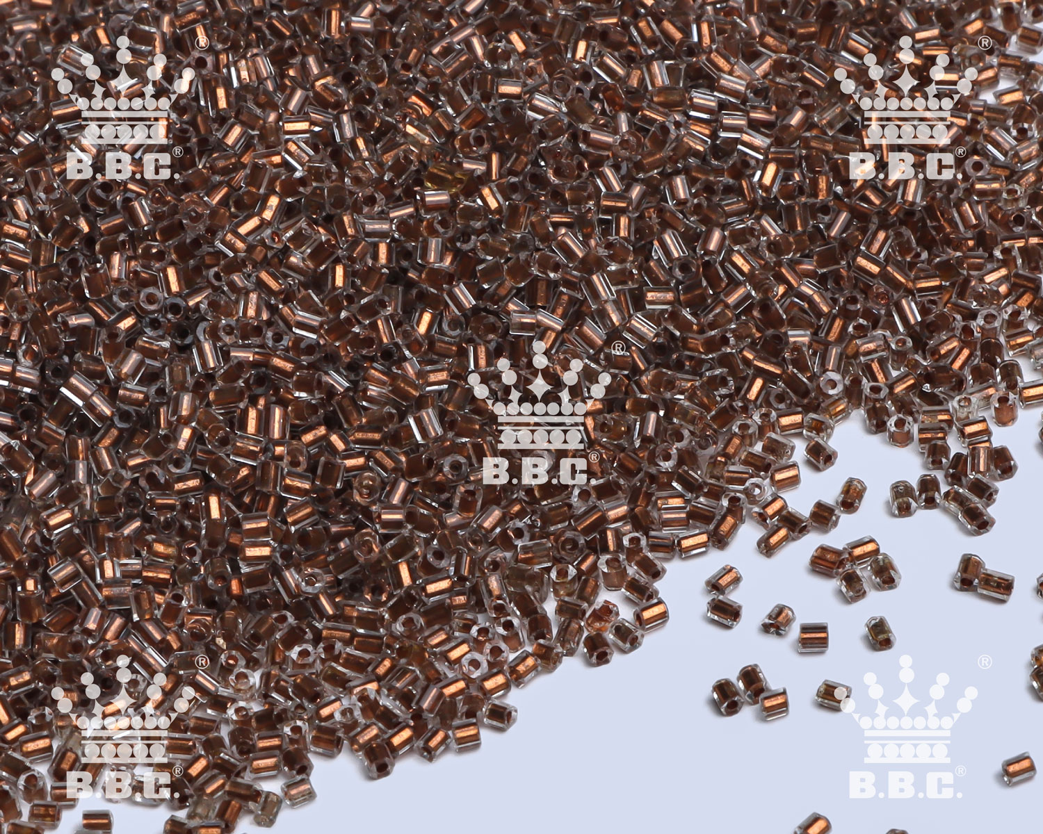 2Cut Hexa - Metallic-Lined Dye - DM27