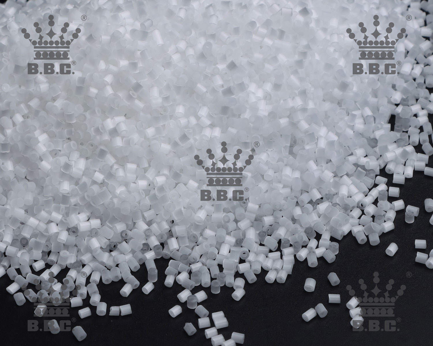 2Cut Hexa - Satin/Resham - 901