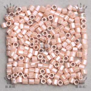 2Cut Hexa - Opaque Luster - 429 MQY