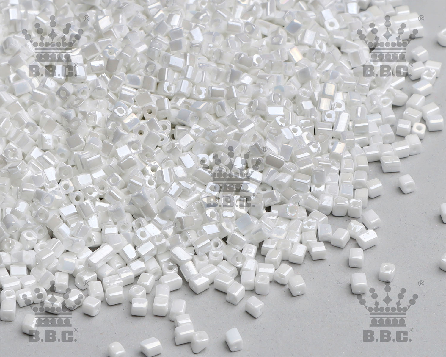Square Cut - Opaque Luster - 121
